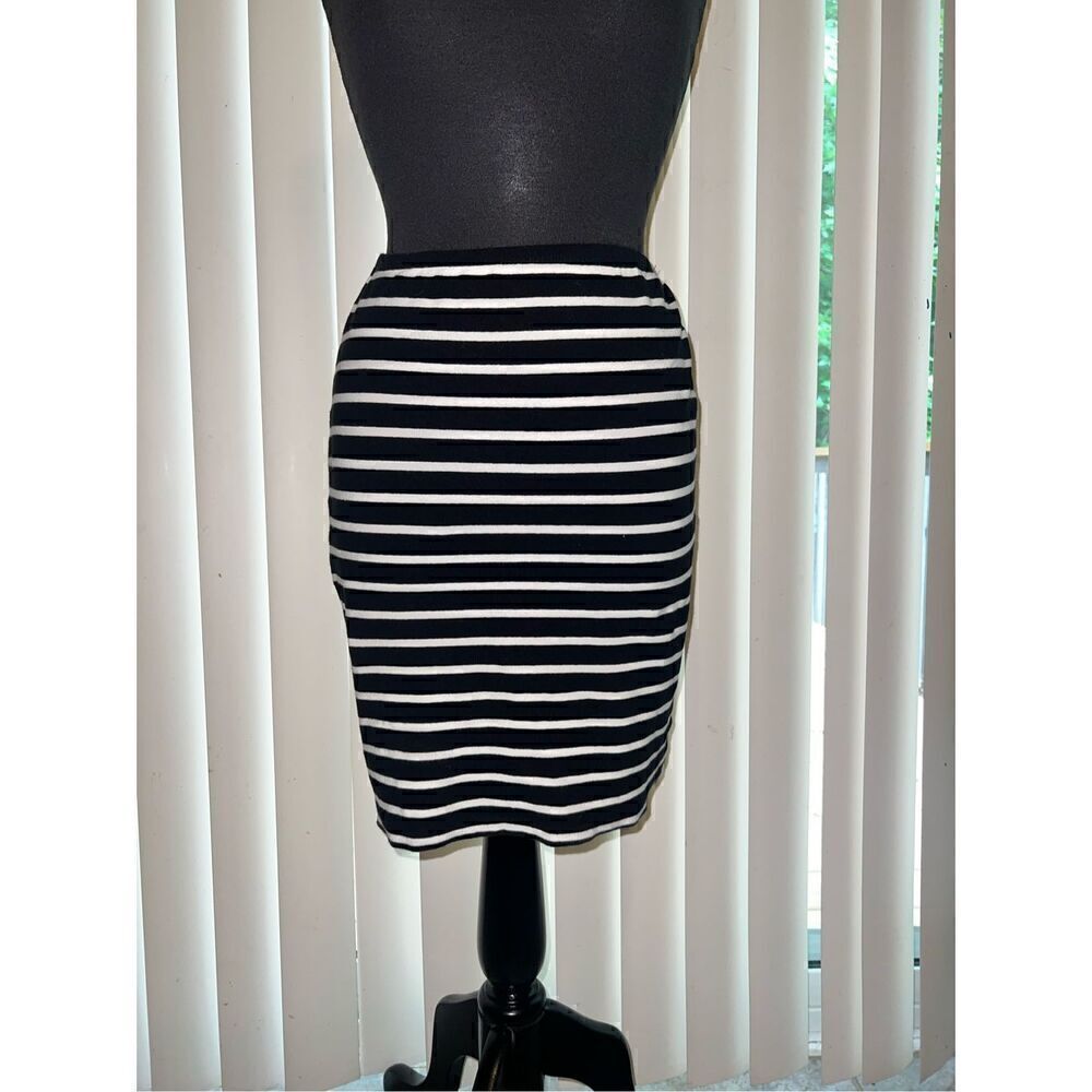 Forever21 Stripped Pencil Skirt